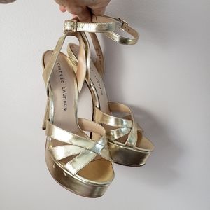 Chinese Laundry size 8